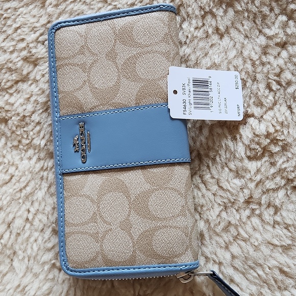 NWT Coach Light Khaki & Pool Leather Accordian Zip Long Wallet 💙🎁 - Picture 15 of 16